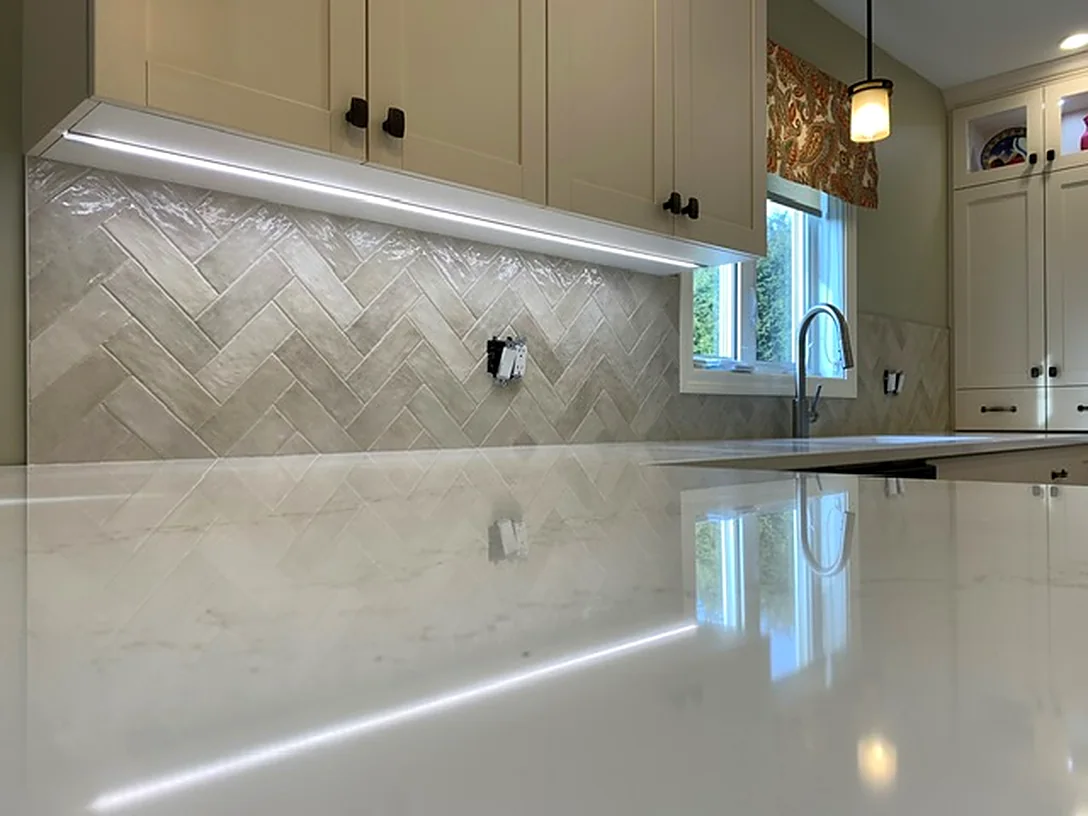Herringbone under the cabinet lighting