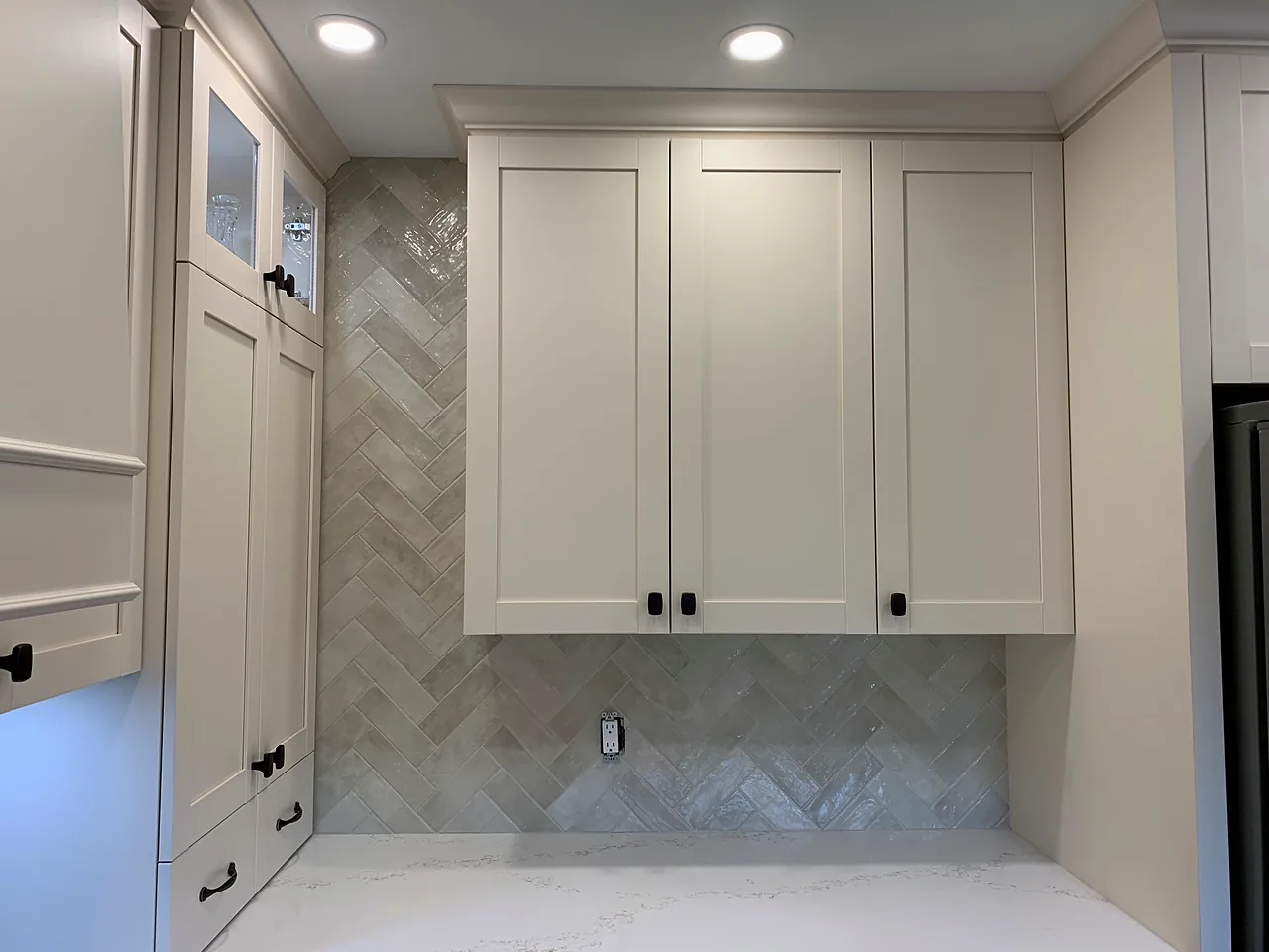 Herringbone under the cabinet lighting