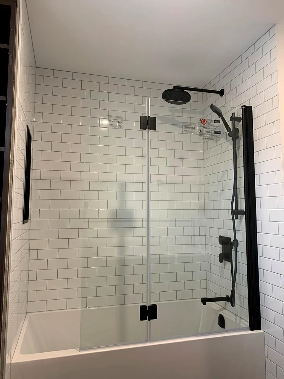 White subway, black fixtures